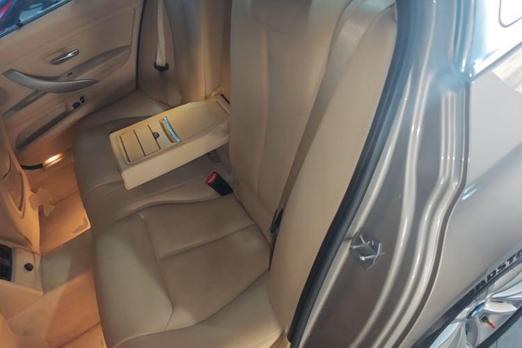 Used BMW 3 Series 2015 320Li Fashion Model Left Rear Seat