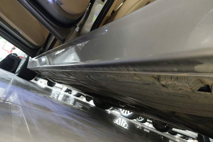 Used BMW 3 Series 2015 320Li Luxury Edition Fashion Model Left Side Sill