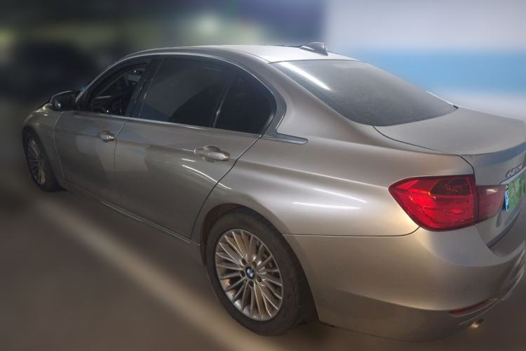 Used BMW 3 Series 2015 320Li Luxury Design Package Rear Left 45 Deg