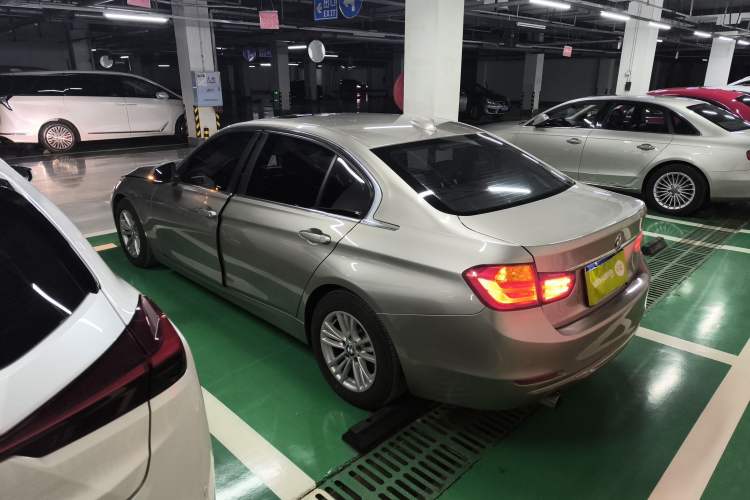 Used BMW 3 Series 2015 320Li Luxury Edition Fashion Model Rear Left 45 Deg
