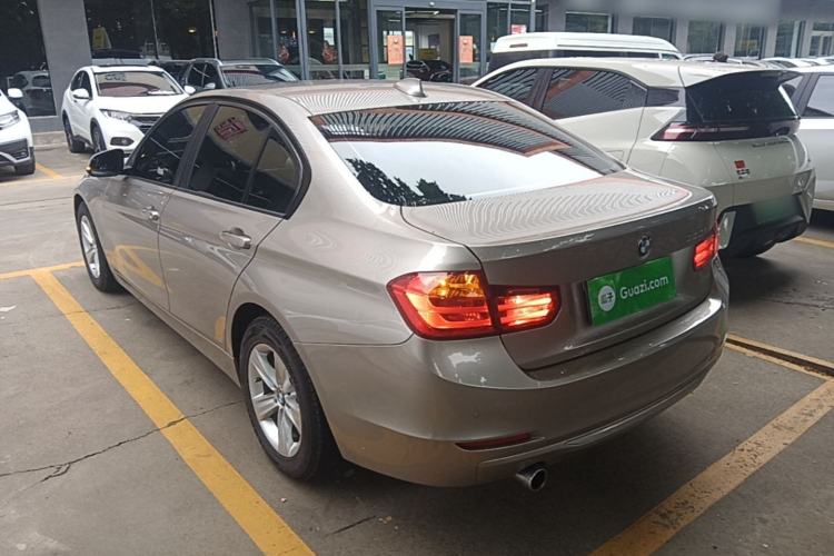 Used BMW 3 Series 2015 320i Luxury Line Stylish Edition Rear Left 45 Deg
