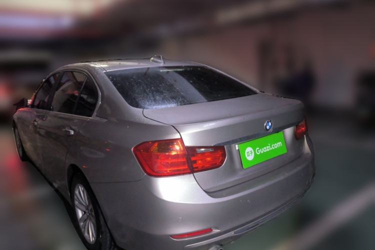 Used BMW 3 Series 2015 316Li Fashion Model Rear Left 45 Deg