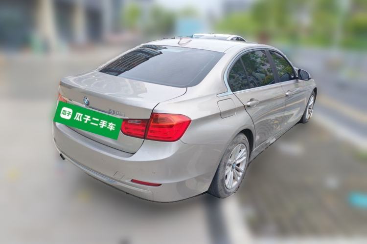 Used BMW 3 Series 2015 316Li Fashion Model Rear Right 45 Deg