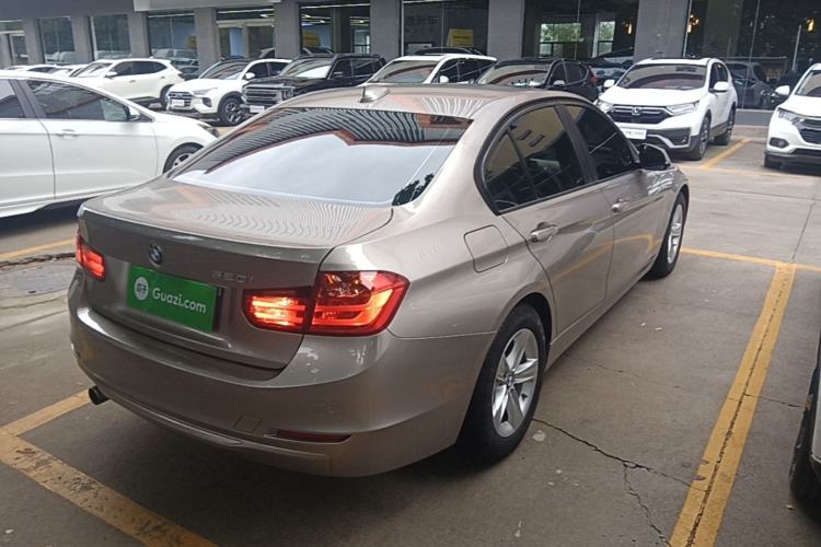 Used BMW 3 Series 2015 320i Luxury Line Stylish Edition Rear Right 45 Deg