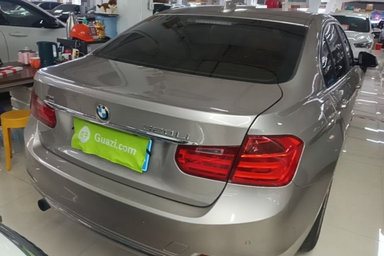 Used BMW 3 Series 2015 316Li Fashion Model Rear Right 45 Deg