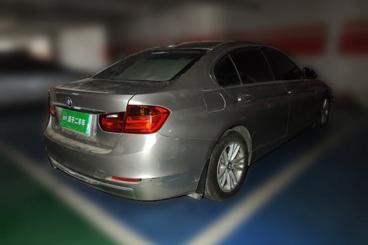 Used BMW 3 Series 2015 316Li Fashion Model Rear Right 45 Deg