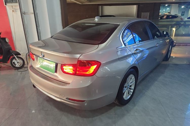 Used BMW 3 Series 2015 320Li Fashion Model Rear Right 45 Deg