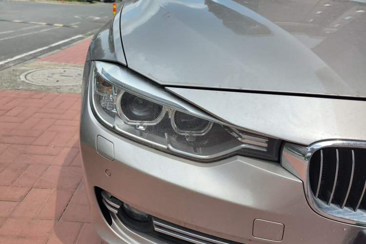 Used BMW 3 Series 2015 320Li Luxury Design Package Right Front Headlight