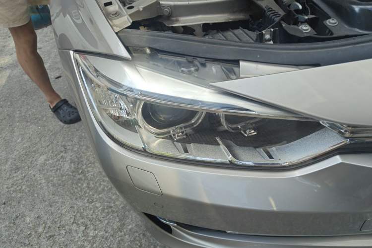 Used BMW 3 Series 2015 320Li Luxury Edition Fashion Model Right Front Headlight