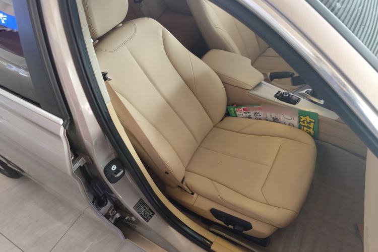 Used BMW 3 Series 2015 320Li Luxury Edition Fashion Model Right Front Seat