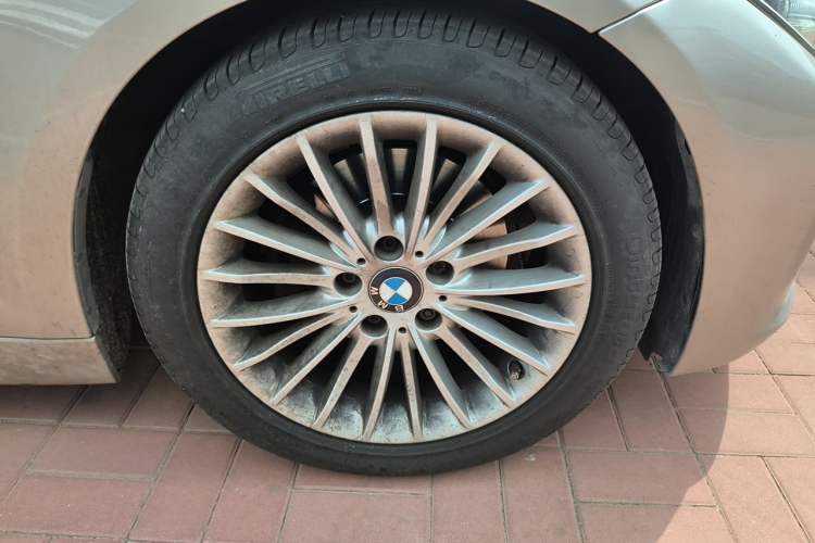 Used BMW 3 Series 2015 320Li Luxury Design Package Right Front Wheel Hub