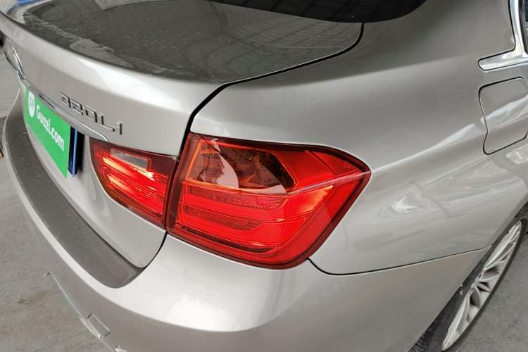Used BMW 3 Series 2015 320Li Luxury Design Package Right Rear Taillight