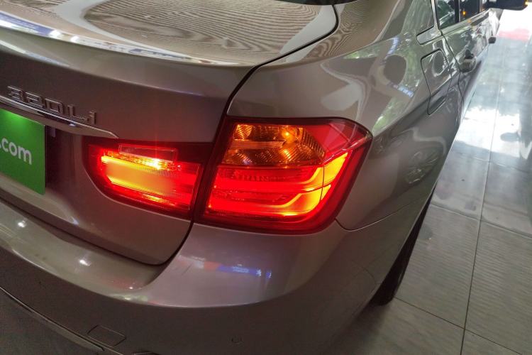 Used BMW 3 Series 2015 320Li Luxury Edition Fashion Model Right Rear Taillight