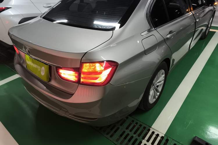 Used BMW 3 Series 2015 320Li Luxury Edition Fashion Model Right Rear Taillight