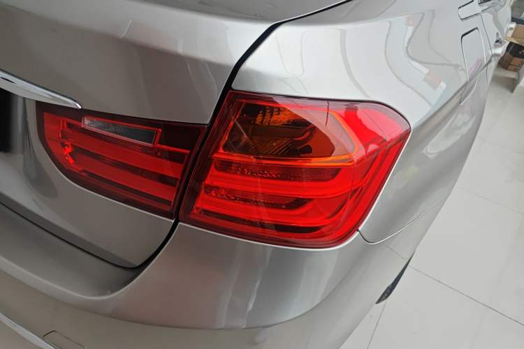 Used BMW 3 Series 2015 320Li Luxury Edition Fashion Model Right Rear Taillight