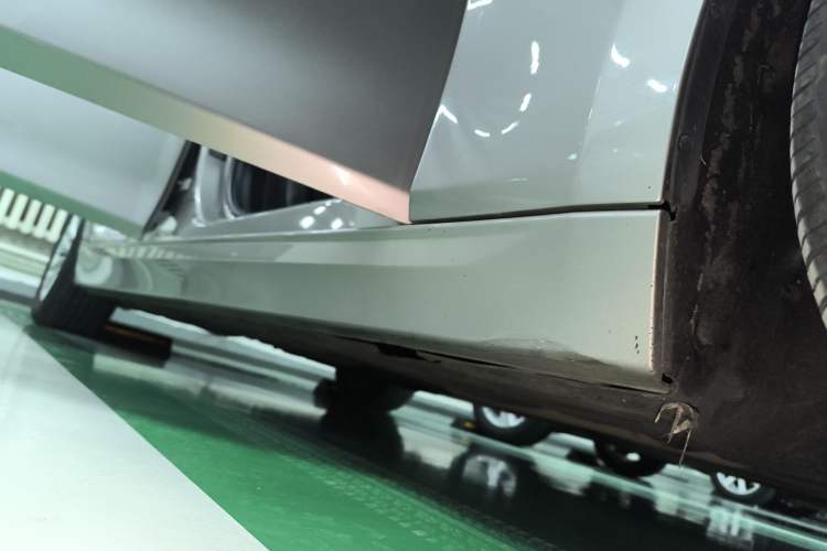 Used BMW 3 Series 2015 320Li Luxury Edition Fashion Model Right Side Sill