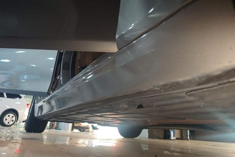Used BMW 3 Series 2015 320Li Fashion Model Right Side Sill
