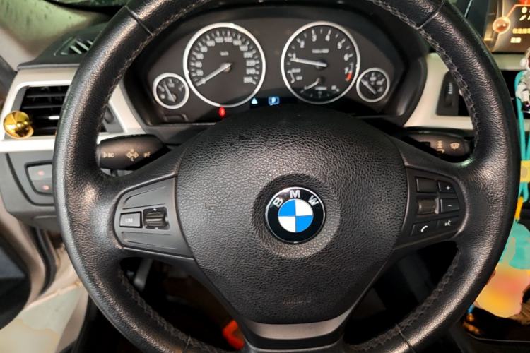Used BMW 3 Series 2015 320Li Fashion Model Steering Wheel