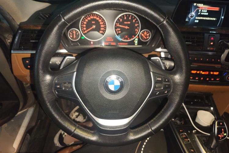 Used BMW 3 Series 2015 320Li Luxury Design Package Steering Wheel