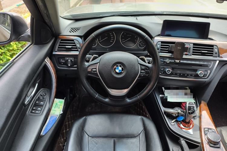 Used BMW 3 Series 2015 320Li Luxury Design Package Steering Wheel