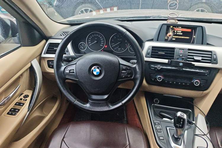 Used BMW 3 Series 2015 320Li Fashion Model Steering Wheel
