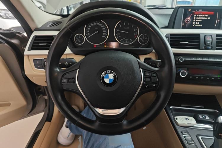 Used BMW 3 Series 2015 320Li Luxury Edition Fashion Model Steering Wheel