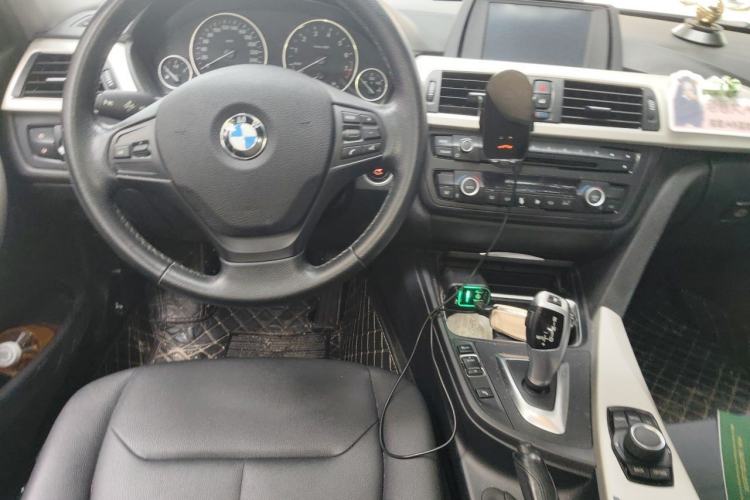 Used BMW 3 Series 2015 320Li Luxury Edition Fashion Model Steering Wheel