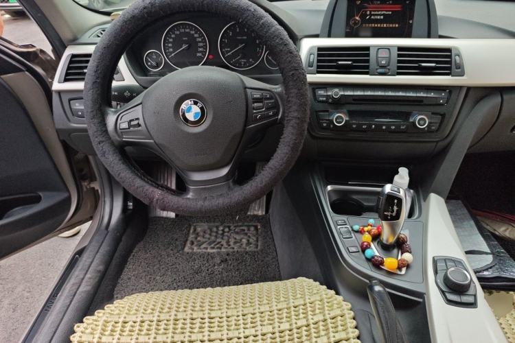 Used BMW 3 Series 2015 320Li Luxury Edition Fashion Model Steering Wheel