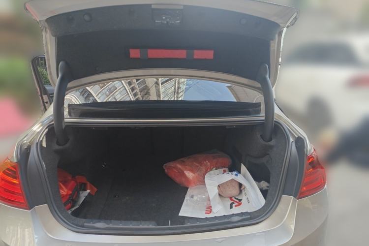 Used BMW 3 Series 2015 320Li Luxury Edition Fashion Model Trunk