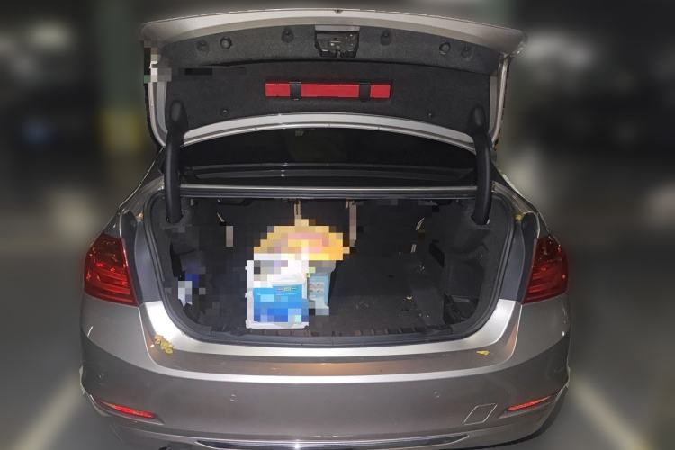 Used BMW 3 Series 2015 316Li Fashion Model Trunk