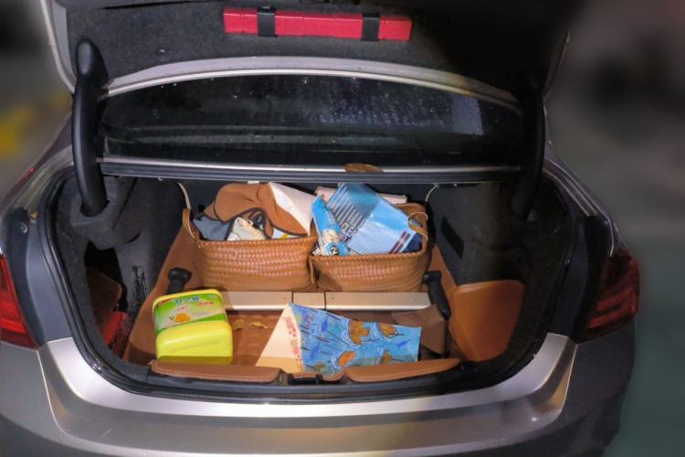 Used BMW 3 Series 2015 316Li Fashion Model Trunk