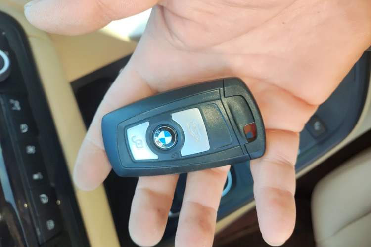 Used BMW 3 Series 2015 320Li Luxury Edition Fashion Model Vehicle Key