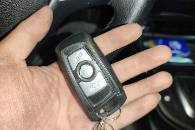 Used BMW 3 Series 2015 328Li xDrive Fashion Model Vehicle Key