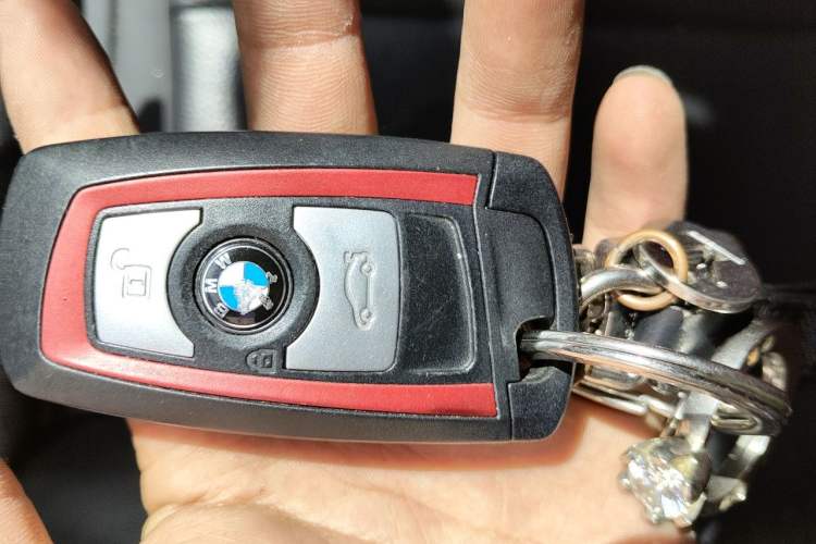 Used BMW 3 Series 2015 328i Sport Design Package Vehicle Key
