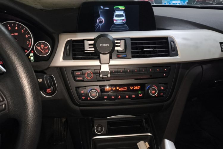 Used BMW 3 Series 2015 328Li Fashion Model Audio And AC Panel