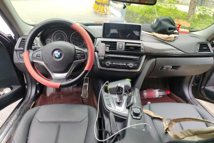 Used BMW 3 Series 2015 316Li Fashion Model Center Console