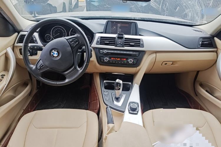 Used BMW 3 Series 2015 320Li Luxury Edition Fashion Model Center Console