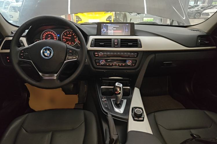 Used BMW 3 Series 2015 320Li Luxury Edition Fashion Model Center Console