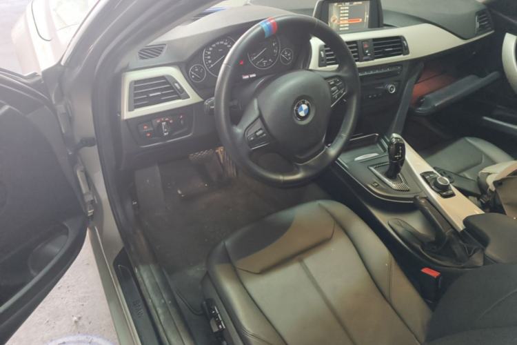 Used BMW 3 Series 2015 320Li Luxury Edition Fashion Model Center Console