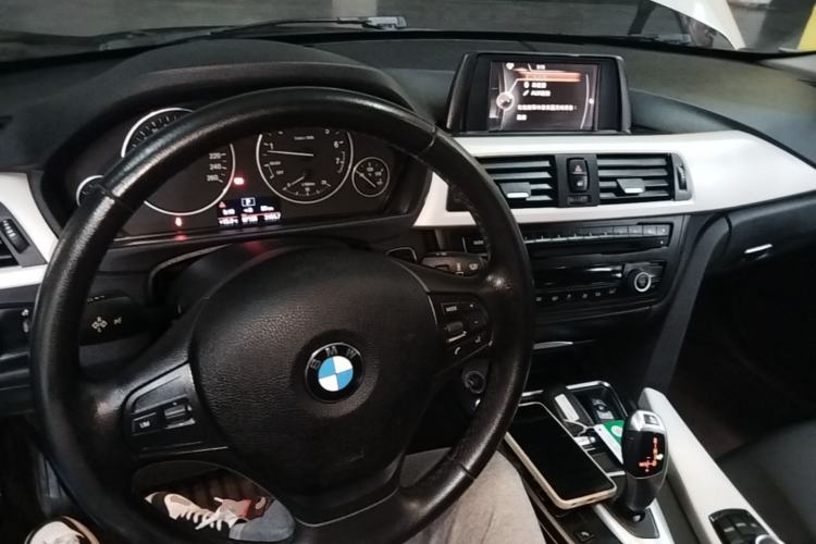 Used BMW 3 Series 2015 320Li Luxury Edition Fashion Model Center Console