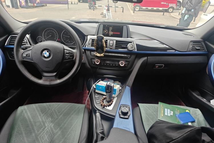 Used BMW 3 Series 2015 320Li Luxury Edition Fashion Model Center Console
