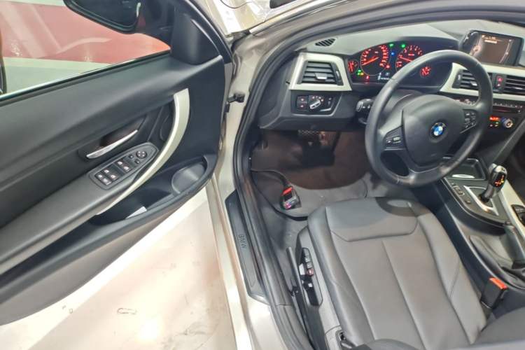 Used BMW 3 Series 2015 320Li Luxury Edition Fashion Model Driver Seat