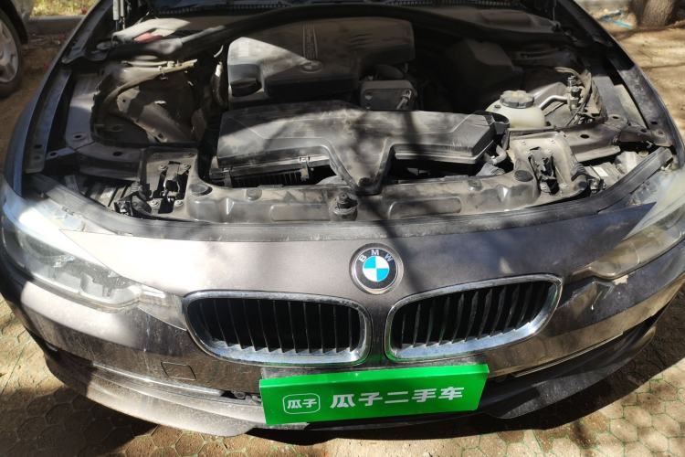 Used BMW 3 Series 2015 320Li Fashion Model Engine Bay
