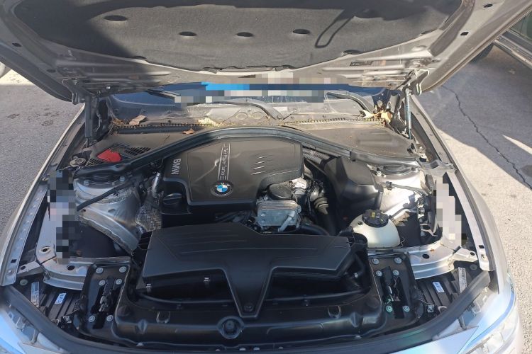 Used BMW 3 Series 2015 320Li Luxury Edition Fashion Model Engine Bay