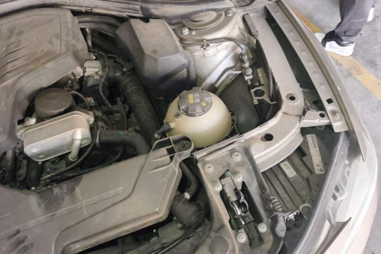 Used BMW 3 Series 2015 320Li Luxury Edition Fashion Model Engine Bay Left