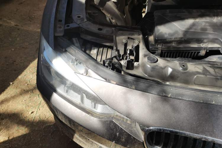 Used BMW 3 Series 2015 320Li Fashion Model Engine Bay Right