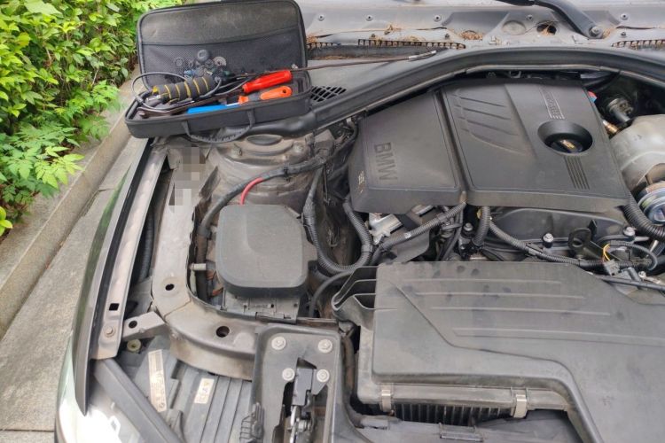 Used BMW 3 Series 2015 316Li Fashion Model Engine Bay Right