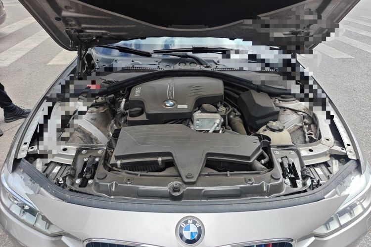 Used BMW 3 Series 2015 320Li Luxury Edition Fashion Model Engine Bay