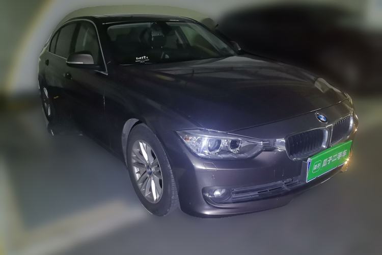 Used BMW 3 Series 2015 320Li Fashion Model Front Right 45 Deg