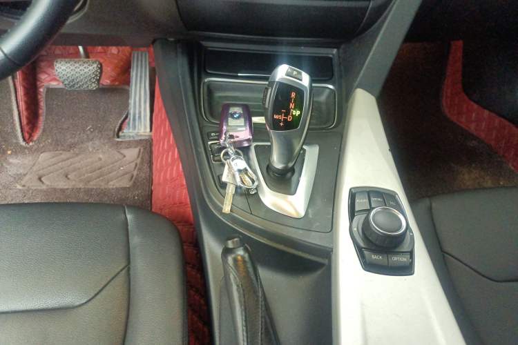 Used BMW 3 Series 2015 320Li Luxury Edition Fashion Model Gear Lever